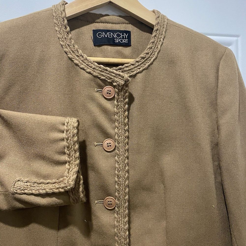 Givenchy Sport Vintage Women's 10 Wool Tan Button Down Leisure Jacket Blazer - Picture 3 of 11